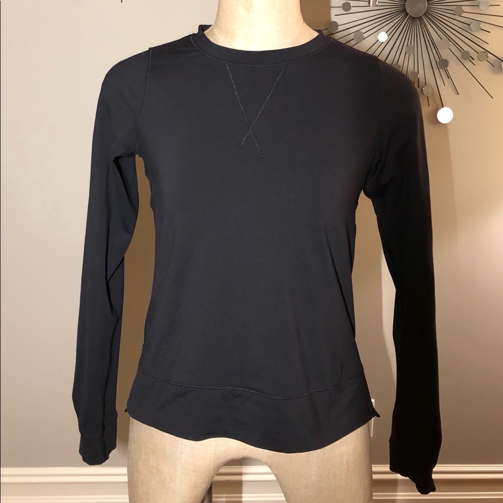 Lululemon long sleeve pullover top, size 6 - Picture 1 of 3